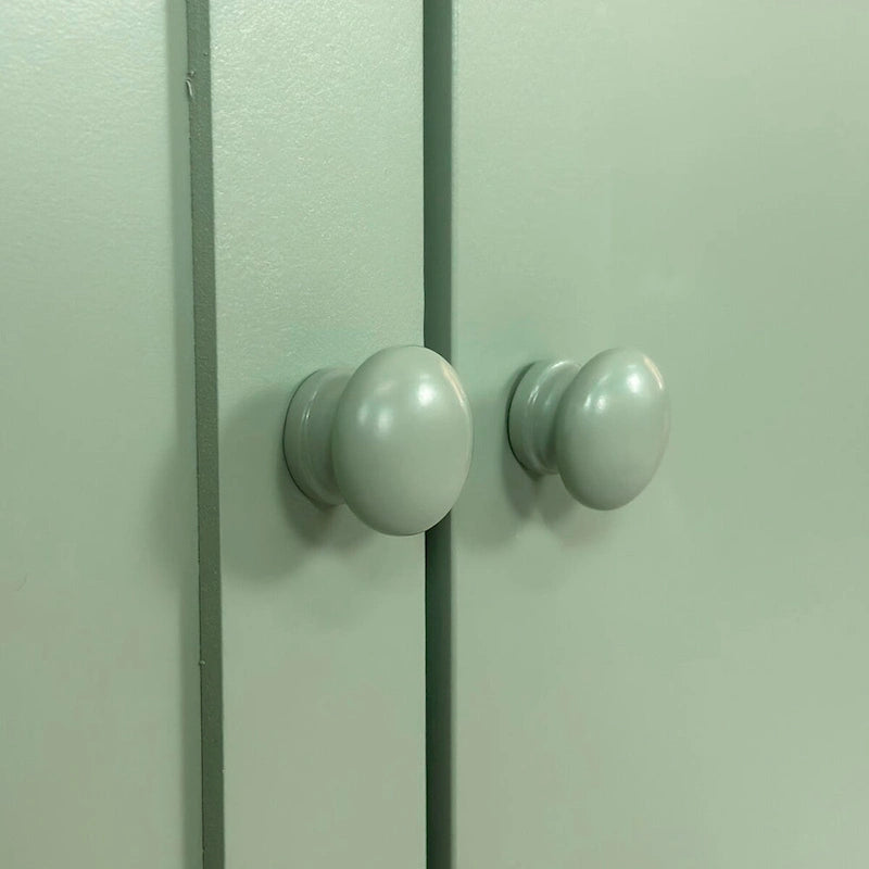 Buffet à 4 portes avec pieds en pin et poignées en bois massif