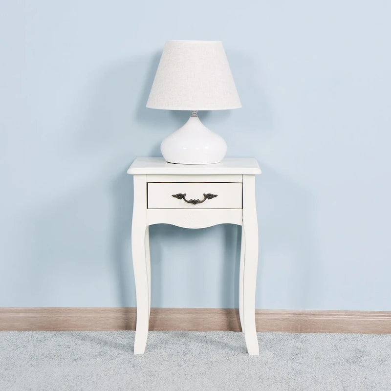 Table de chevet blanche de style français avec tiroir et pieds courbés